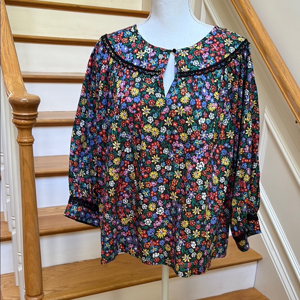 Johnny Was multi color flower Blouse with Peter Pan Collar -XL